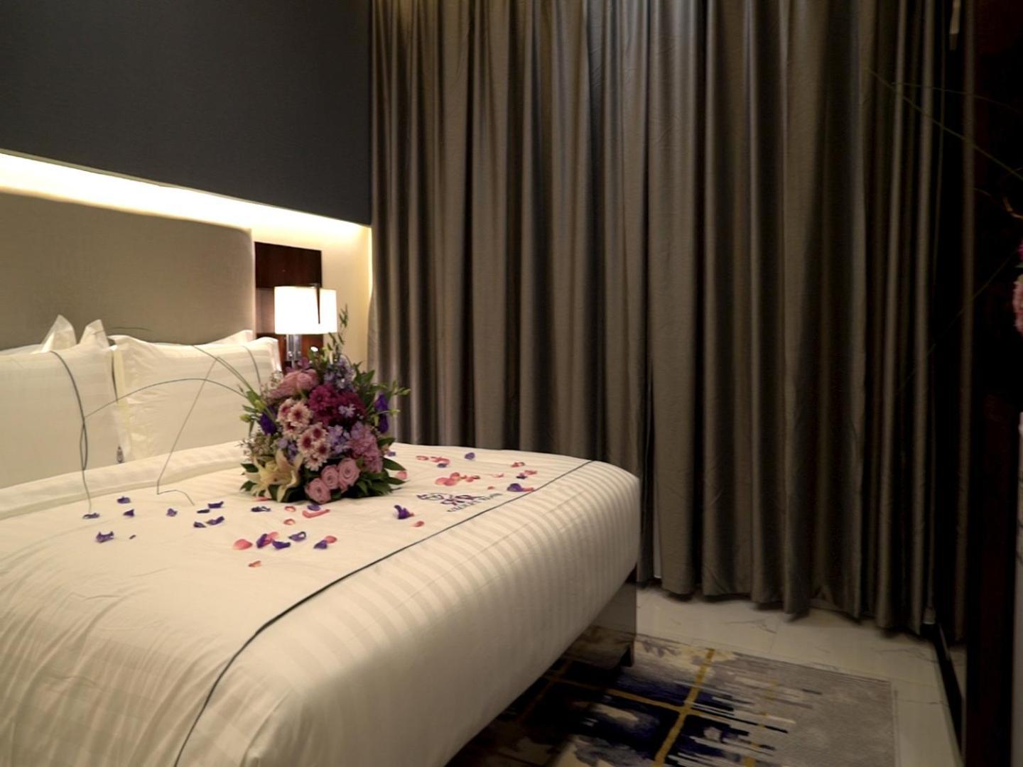 Violet Rose Aprit Hotel Jeddah Exterior photo